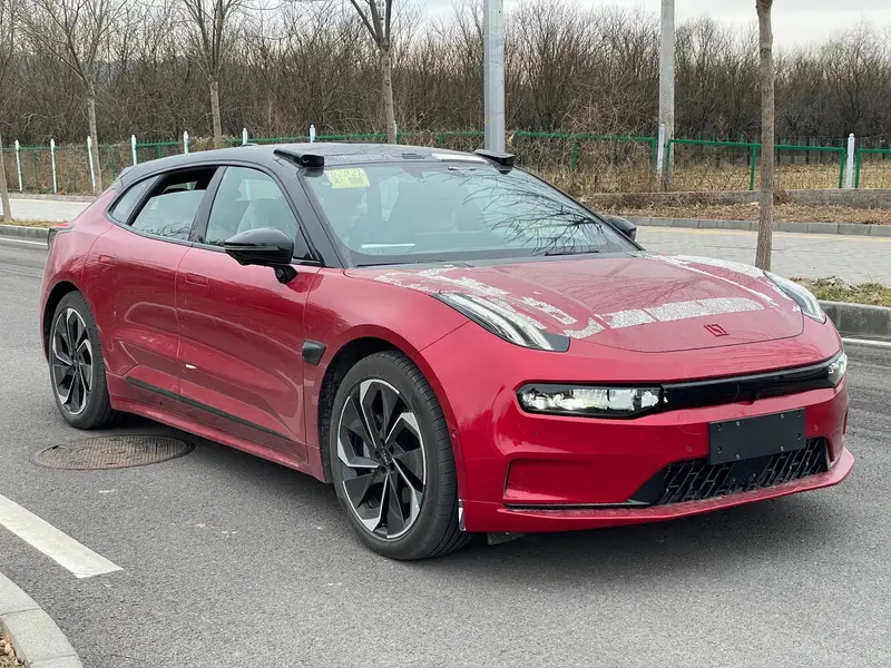 百度自動駕駛測試車曝光 車頂增加視覺傳感係統